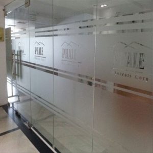 Cửa kính cường lực - 001