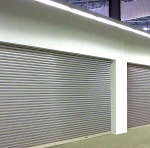 Cửa cuốn siêu trường BossDoor CD81